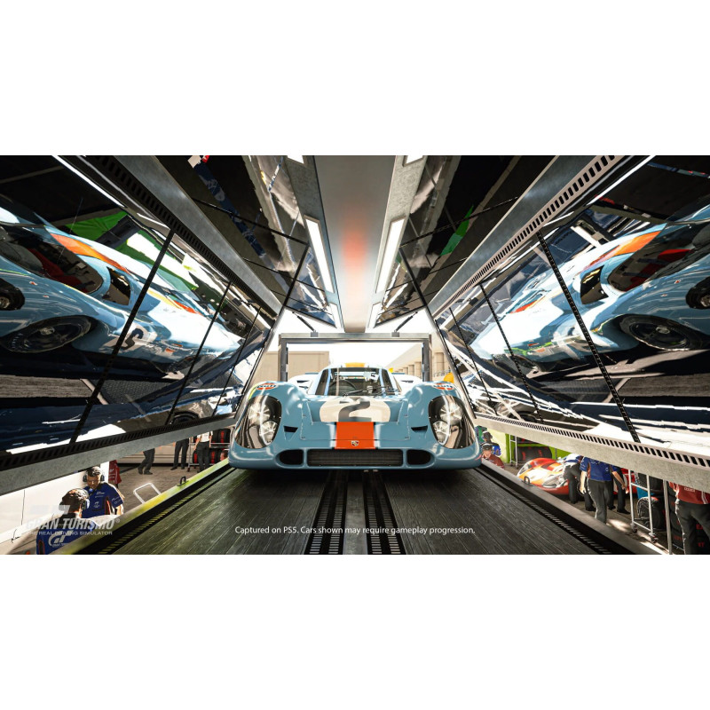 Captura de pantalla del gameplay de Gran Turismo 7 en PlayStation 4 mostrando una carrera emocionante