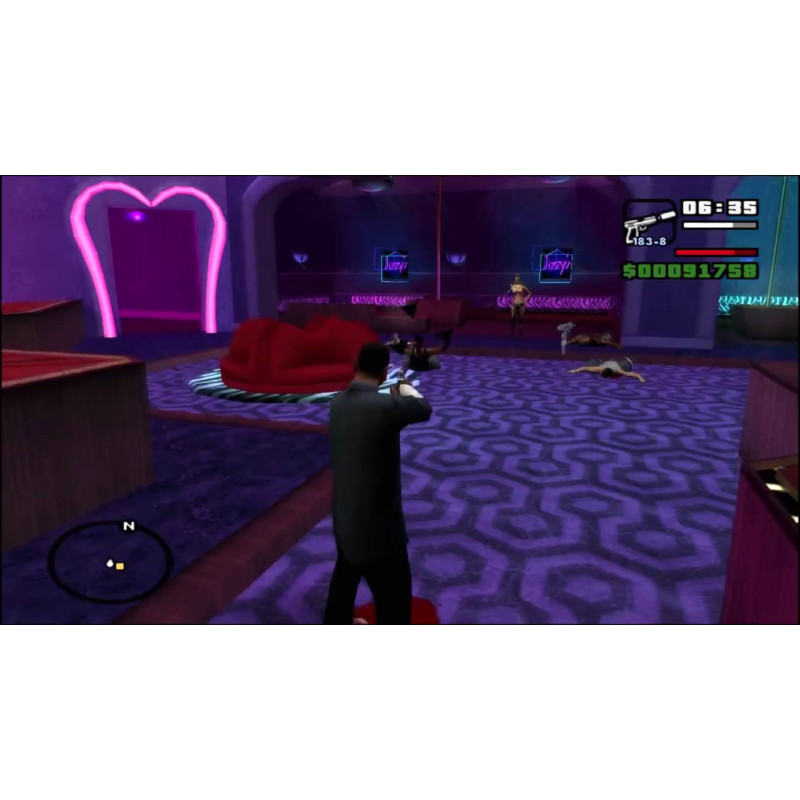 Captura de pantalla del gameplay de Grand Theft Auto: The Trilogy en PlayStation 4 mostrando acción intensa
