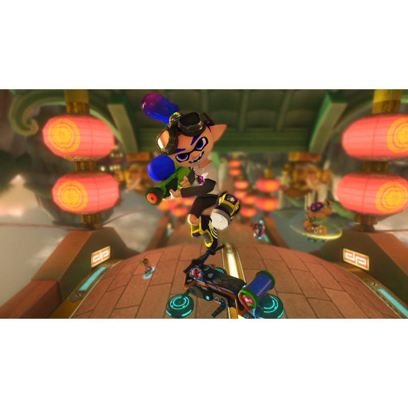 Captura de pantalla del gameplay de Mario Kart 8 Deluxe para Nintendo Switch mostrando una emocionante carrera
