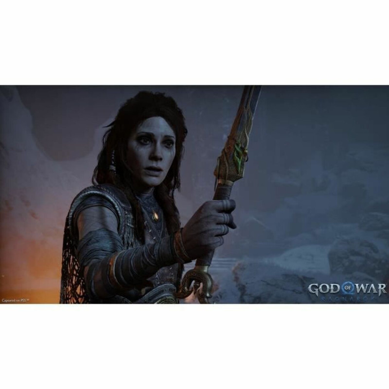 Captura de pantalla de God of War: Ragnarök para PlayStation 4 mostrando una intensa batalla en el juego.