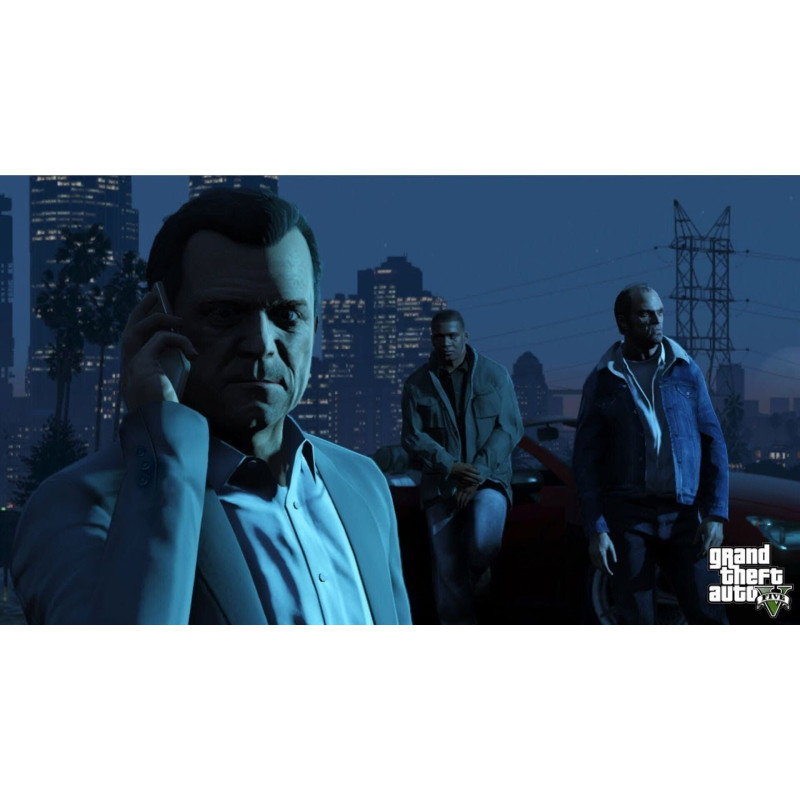 Captura de pantalla del gameplay de GTA V para PlayStation 5 mostrando acción en la ciudad